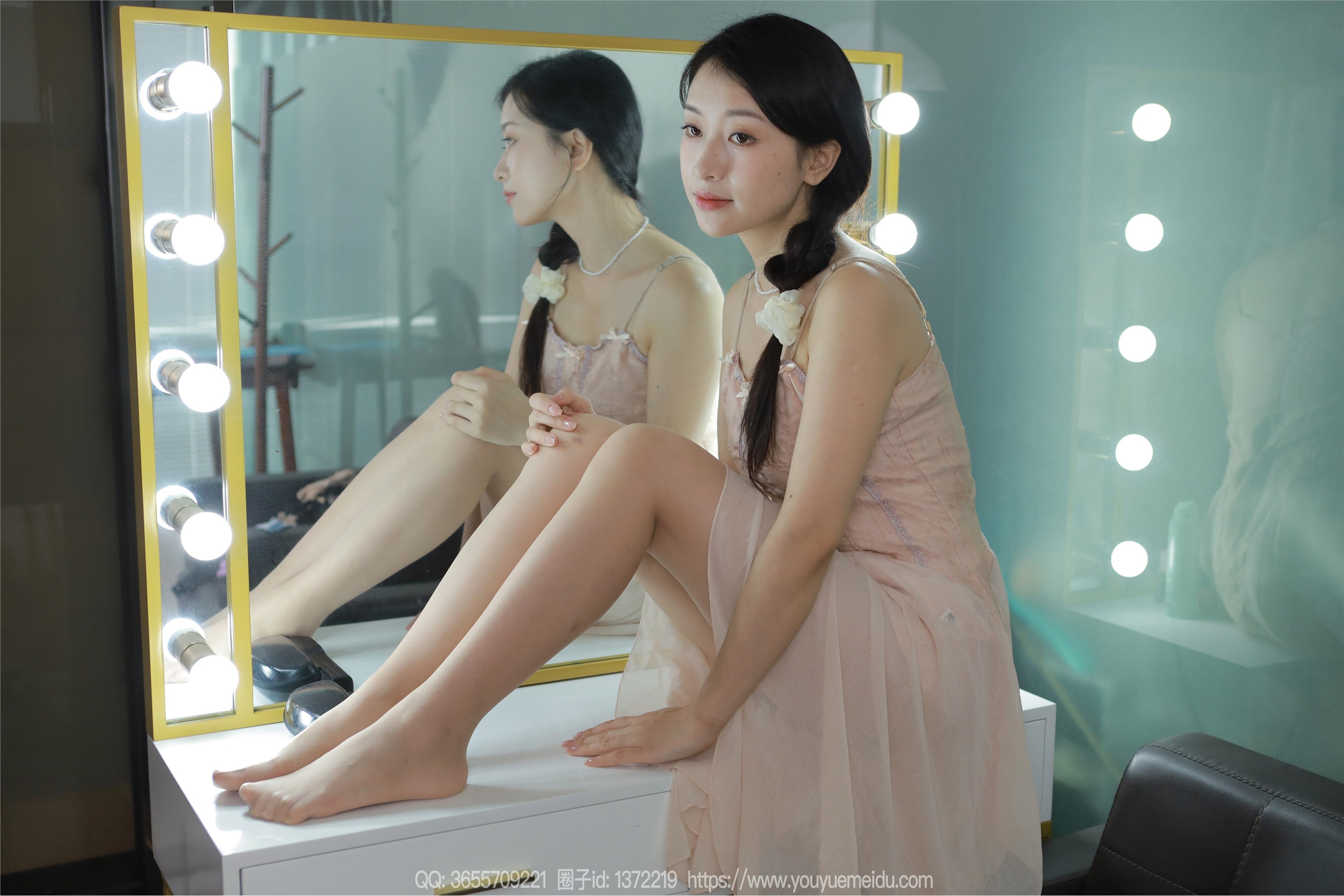 IESS异思趣向  2024.08.05 丝享家 1812 小婕《藕粉吊带裙》